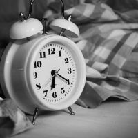 Спи и зарабатывай миллионы: Почему не нужно вставать в 5:00