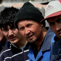 Лиды по 500 руб для бригады строителей из Таджикистана