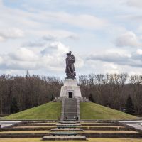 Советские мемориалы в городе Берлине
