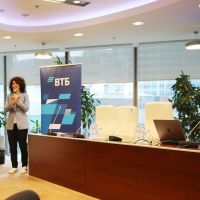 ВТБ и ФРИИ запускают акселератор технологических стартапов