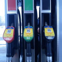 В России внедрили систему оплаты топлива на АЗС с помощью QR-кодов