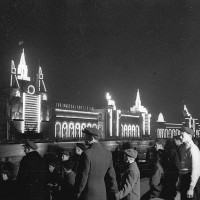 С чего началось архитектурное освещение в Москве