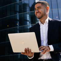 История Максима Хирковского. До небес и обратно: как я заработал имя и состояние, а потом все потерял