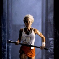 Психологический триггер: «Создайте образ общего врага» на примере Apple