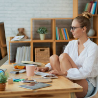 С начала года число самозанятых выросло в 2,4 раза, а обороты платежей — почти в четыре раза