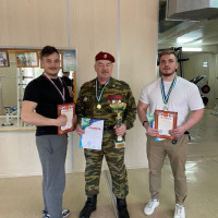 В Уфе ветеран СОБР Росгвардии Михаил Павинский провел соревнования по жиму штанги лежа