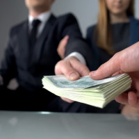 Споры по лизингу: «Лизинговая компания вернула деньги без суда»