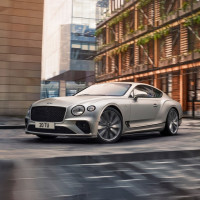 Размещение наружной рекламы в Москве: реклама на щитах для Bentley Москва