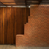 Отличия деревянного дома от кирпичного