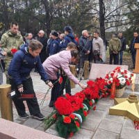 В Тольятти росгвардейцы приняли участие в открытии мемориала героям СВО
