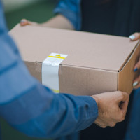 Курьер для малого бизнеса: как нанять и не пожалеть