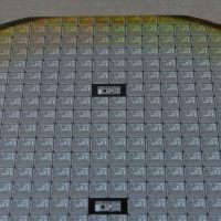 Российские ученые открыли новый материал для фотонных микросхем сверхбыстрых лидаров