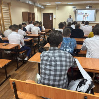 Сотрудники ЦПЭ УВД по ЮАО совместно с общественниками провели профилактическое мероприятие для студентов ВУЗа