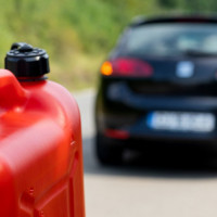 Как правильно перевозить бензин в машине?⁠⁠