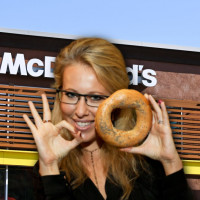 Как Собчак о Макдоналдсе и Точке рассуждает