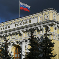 ЦБ повысил ключевую ставку на целых 3,5% на внеочередном заседании. Что будет с недвижимостью?