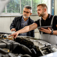 Что такое техническое обслуживание автомобиля: обязательно ли его проходить и как на нем сэкономить