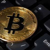 Криптовалюты и налоговое регулирование: что нужно знать каждому инвестору