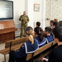 В Херсонской области росгвардейцы рассказали школьникам о чернобыльской катастрофе