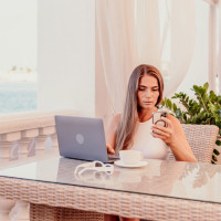 В Москве малый бизнес и самозанятые получат городской телефонный номер без абонентской платы