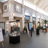 Стоит ли ехать на шопинг за границу,  или что сегодня предлагают российские аутлеты