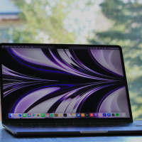 MacBook Air M2 8/256 через 4 месяца: опыт использования в дизайне интерфейсов, офисных и личных задачах