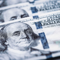 Процентная ставка доллара и как она влияет на инвестиционное настроение финансовых рынков?