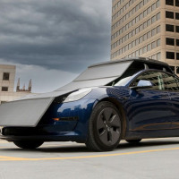 Продлить запас хода электромобиля поможет портативная солнечная батарея