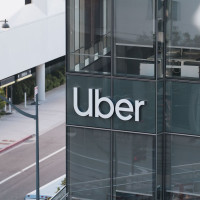 Uber решил инвестировать в стартап, разрабатывающий беспилотные системы для авто