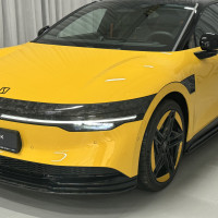 Zeekr 007 установил мировой рекорд по скорости зарядки и готовится стать универсалом