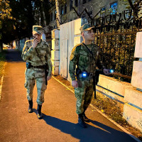 В Казани военнослужащие Росгвардии оказали доврачебную помощь раненому прохожему