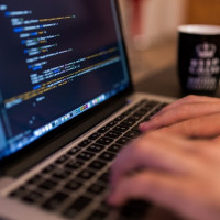 Студенты ведущих вузов создали AI бот для написания страниц памяти о людях