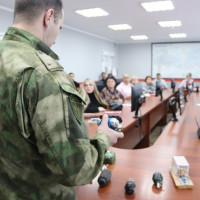 Росгвардейцы провели занятия для сотрудников РЖД в Самаре