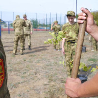 В Херсонской области Росгвардейцы приняли участие во Всероссийском экологическом субботнике «Зеленая Россия»