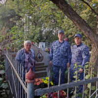 Росгвардейцы Башкортостана посетили могилу сотрудника, погибшего при исполнении служебного долга