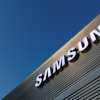 С 2025 года часть ИИ-услуг от Samsung станет платной — СМИ