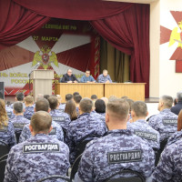 В Самаре росгвардейцам рассказали о влиянии алкоголя и наркотических веществ на организм человека
