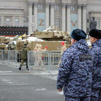 Росгвардейцы обеспечили безопасность на выставке трофейной техники в Самаре