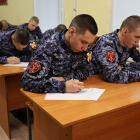 В Татарстане росгвардейцы присоединились к всероссийской ведомственной акции «С любовью к маме»