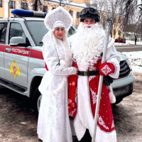 В Татарстане Дед Мороз специального назначения посетил семьи военнослужащих полка Росгвардии