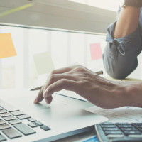 В РФ предложили решить вопрос блокировки запрещенных соцсетей с помощью продажи их доли