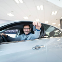 Когда выгоднее всего купить автомобиль в 2025 году: разбираем рынок автокредитования