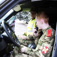 В Херсонской области росгвардейцы рассказали ученикам подшефного класса о дорожной безопасности