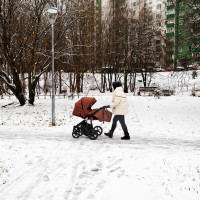 В Минтруде РФ призвали бизнес стимулировать сотрудниц рожать детей