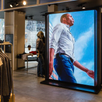 ТОП-7 преимуществ рекламы на видеоэкранах