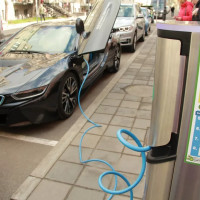 Сколько экономят владельцы электрокаров на зарядке в Москве?