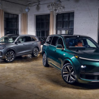 Li Auto L9 vs AITO M9: битва флагманов китайского автопрома