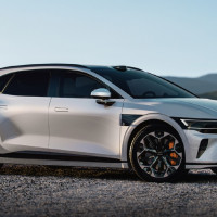 Zeekr 007 GT: универсал будущего с мощностью суперкара и зарядкой за 10 минут