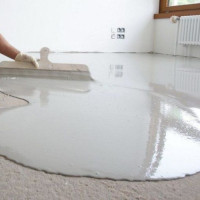 Толстый и тонкий: какой стяжке пола отдать предпочтение и почему?