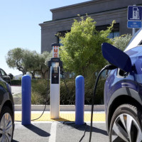 Сколько времени занимает зарядка электромобиля?